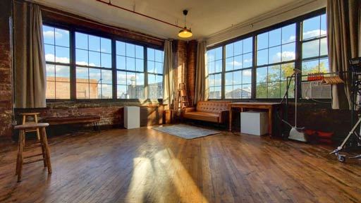 daylight photo studio rental
