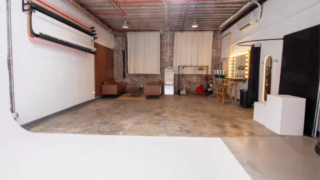 Studio E photo studio rental in Brooklyn — photo 4
