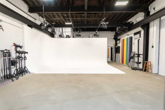 Studio J photo studio rental in Brooklyn — photo 1